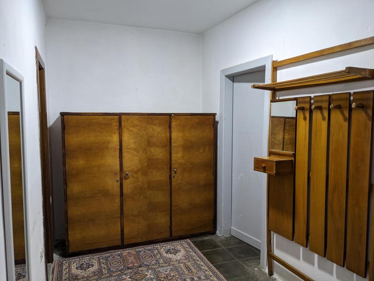 Communist Style Room Shkoder Exterior photo