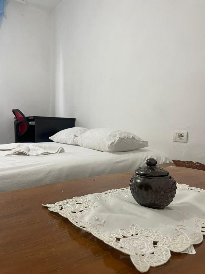 Communist Style Room Shkoder Exterior photo